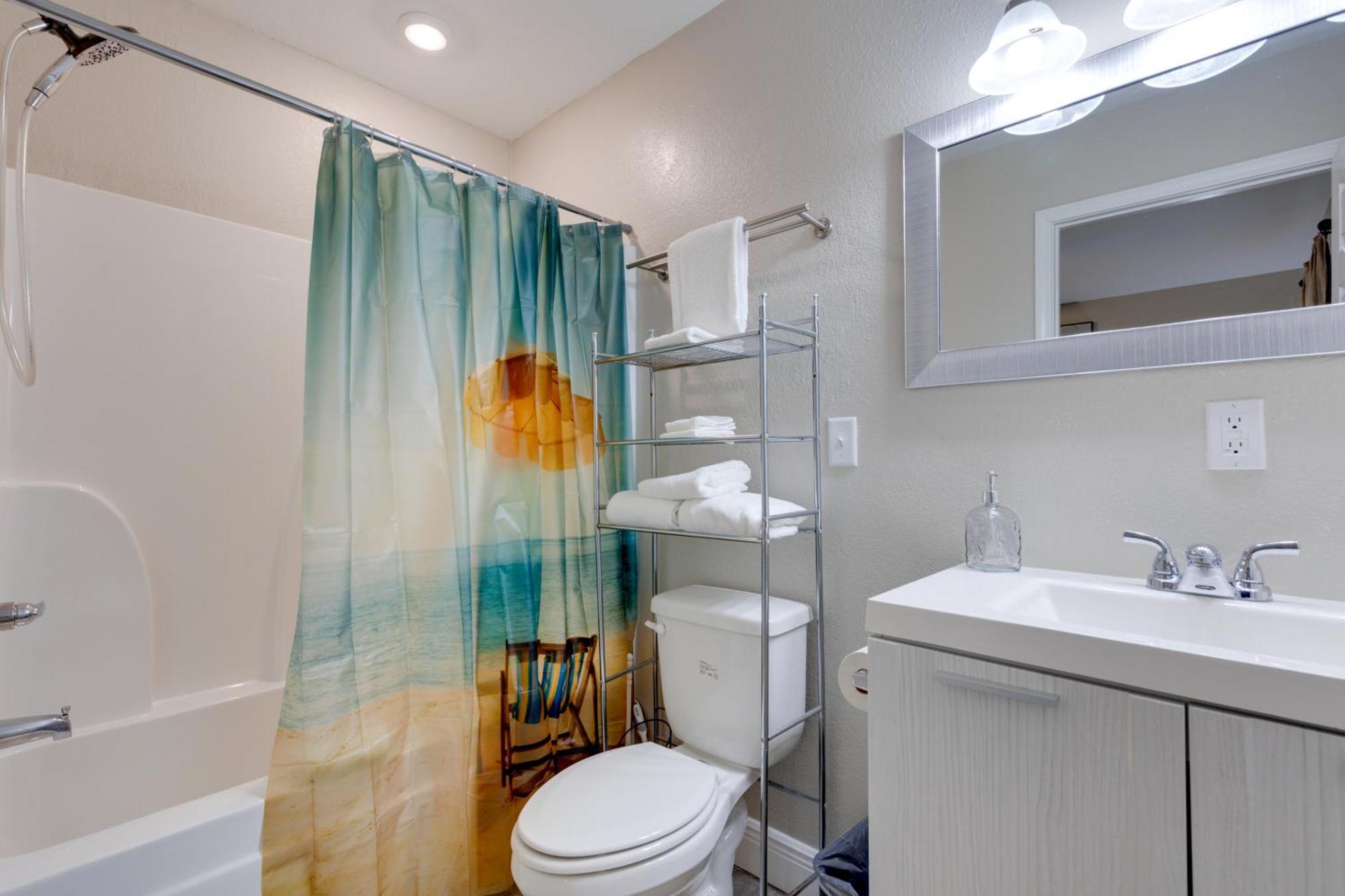 Dog-Friendly Pensacola Duplex About 7 Mi To Downtown Apartment Bagian luar foto