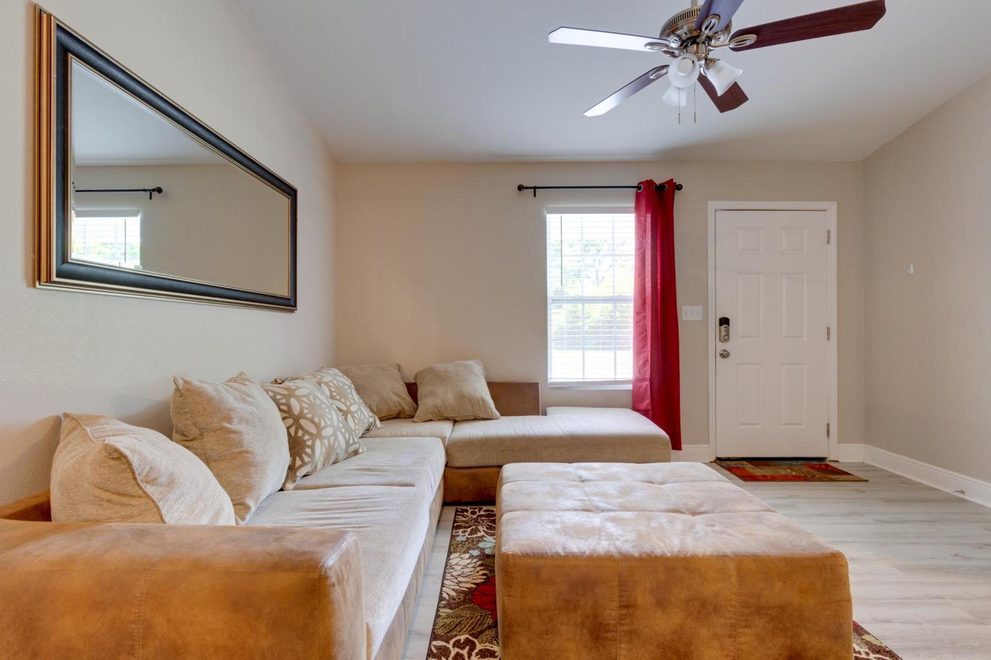 Dog-Friendly Pensacola Duplex About 7 Mi To Downtown Apartment Bagian luar foto