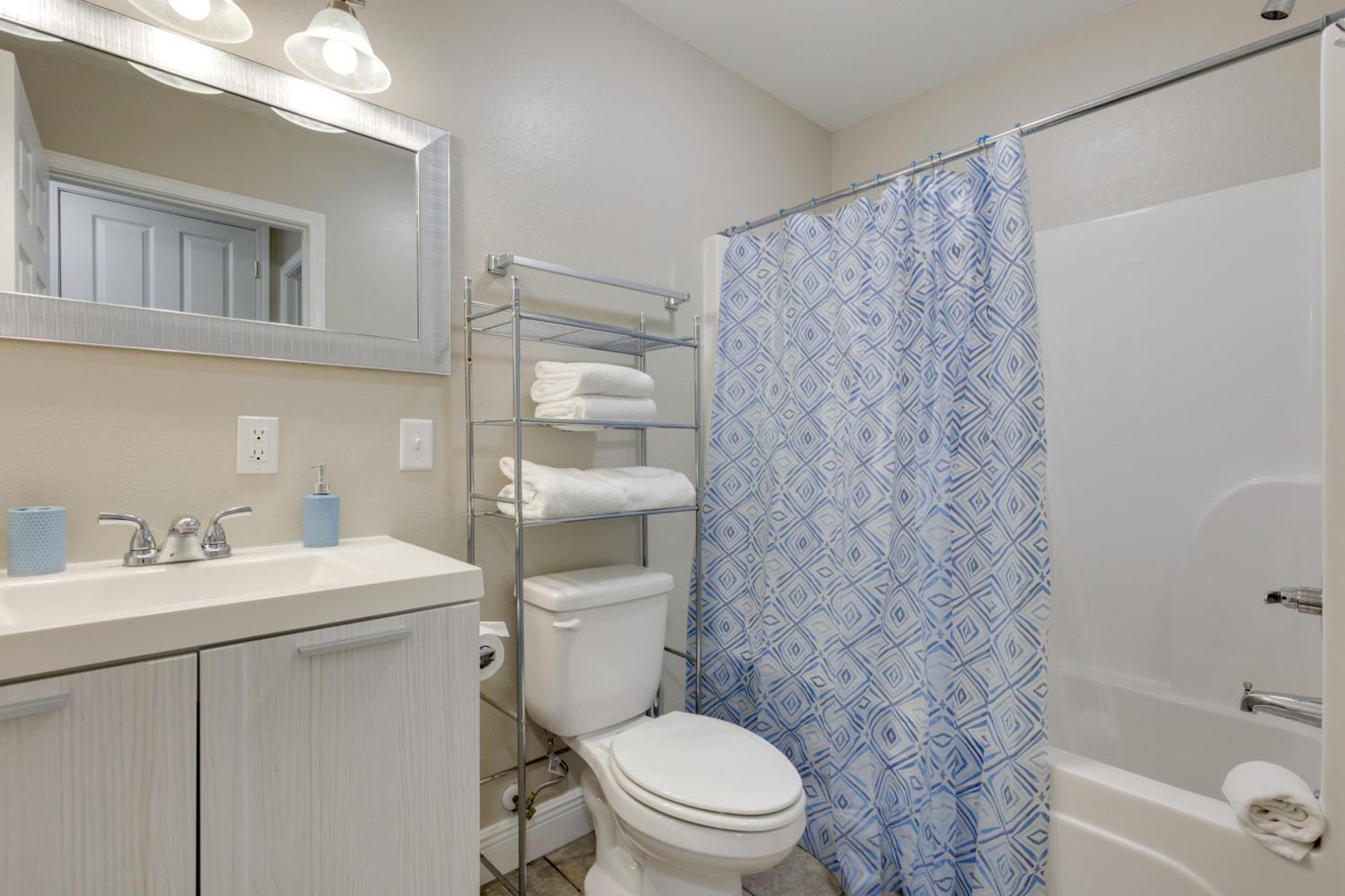 Dog-Friendly Pensacola Duplex About 7 Mi To Downtown Apartment Bagian luar foto