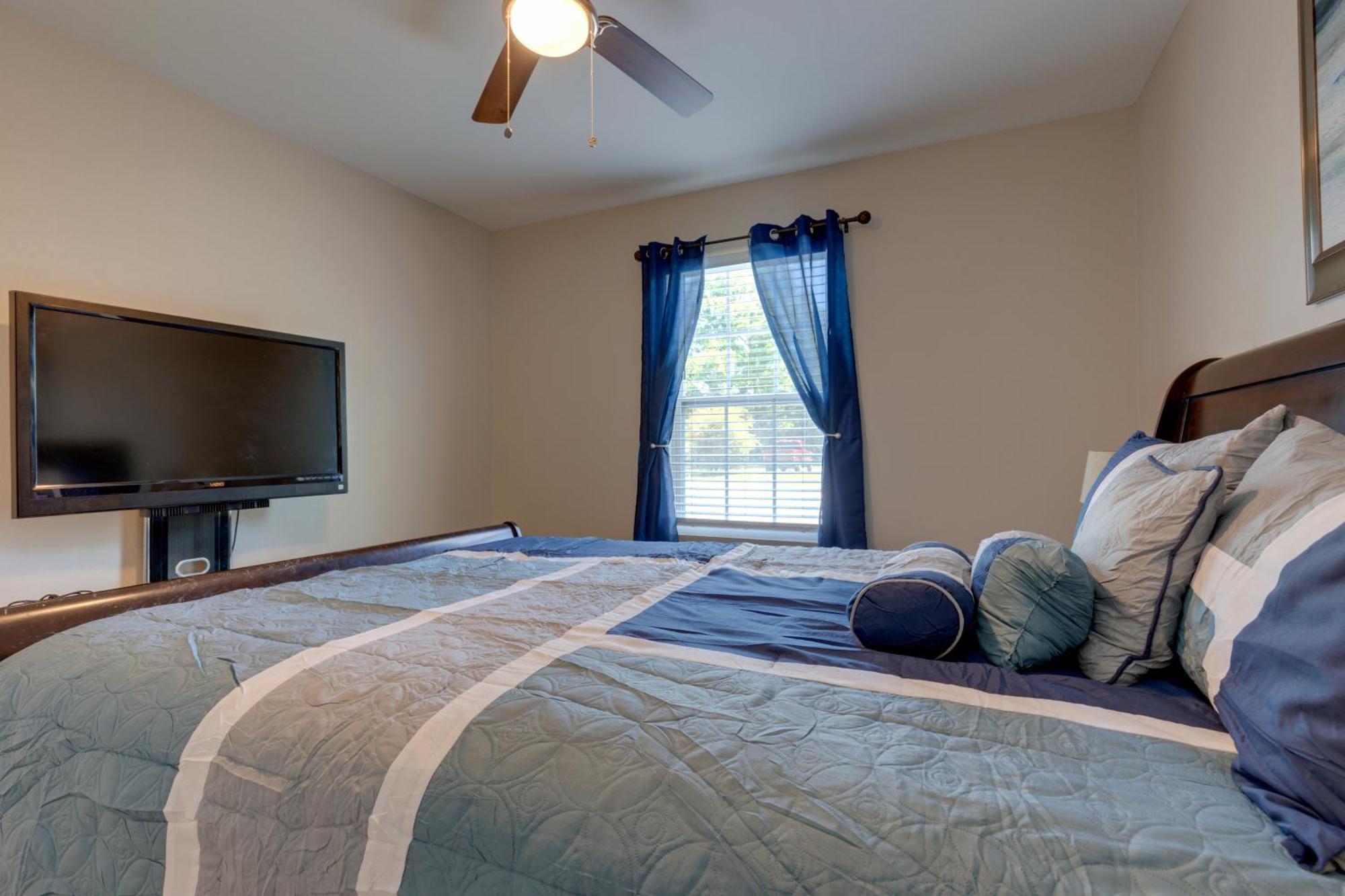 Dog-Friendly Pensacola Duplex About 7 Mi To Downtown Apartment Bagian luar foto