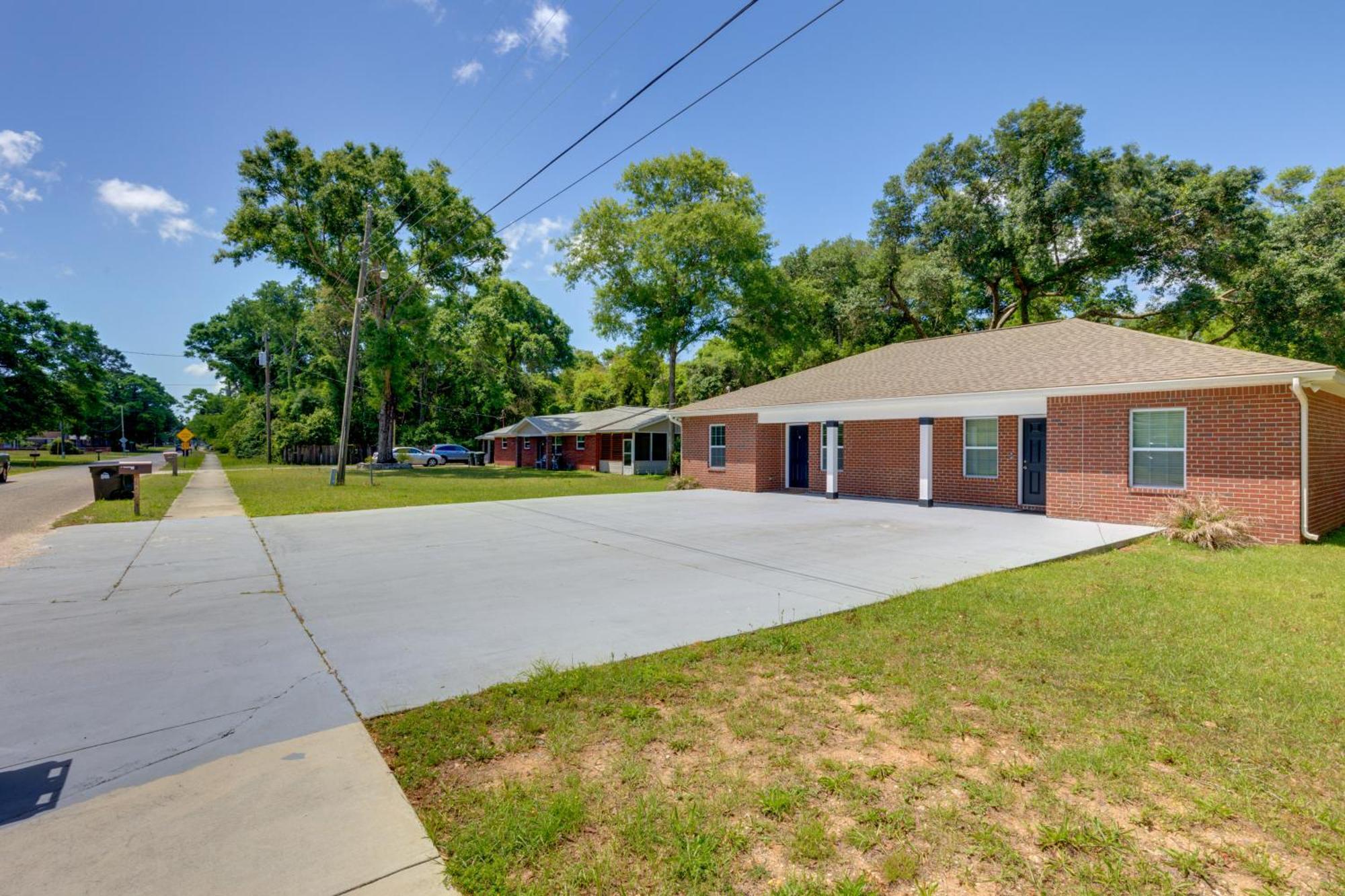 Dog-Friendly Pensacola Duplex About 7 Mi To Downtown Apartment Bagian luar foto