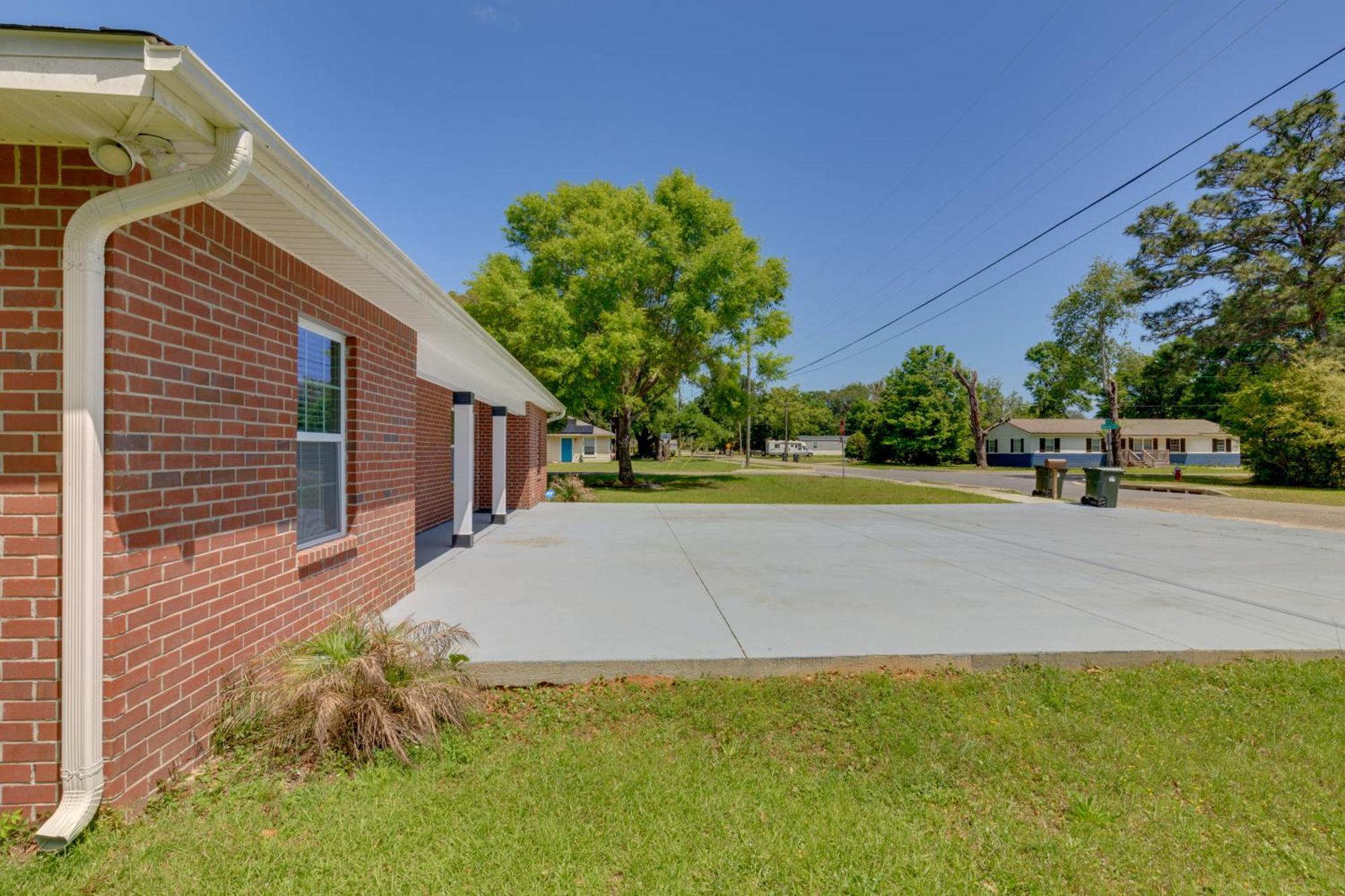 Dog-Friendly Pensacola Duplex About 7 Mi To Downtown Apartment Bagian luar foto